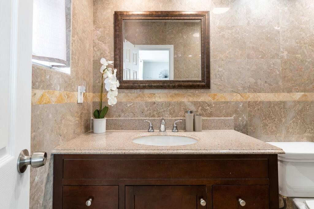Luxury Stylish Oceanfront 2 Bedroom 2 Bathroom In Hollywood Fl 外观 照片