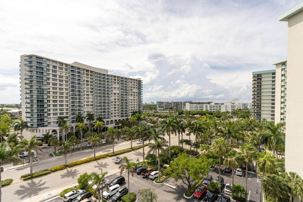 Luxury Stylish Oceanfront 2 Bedroom 2 Bathroom In Hollywood Fl 外观 照片